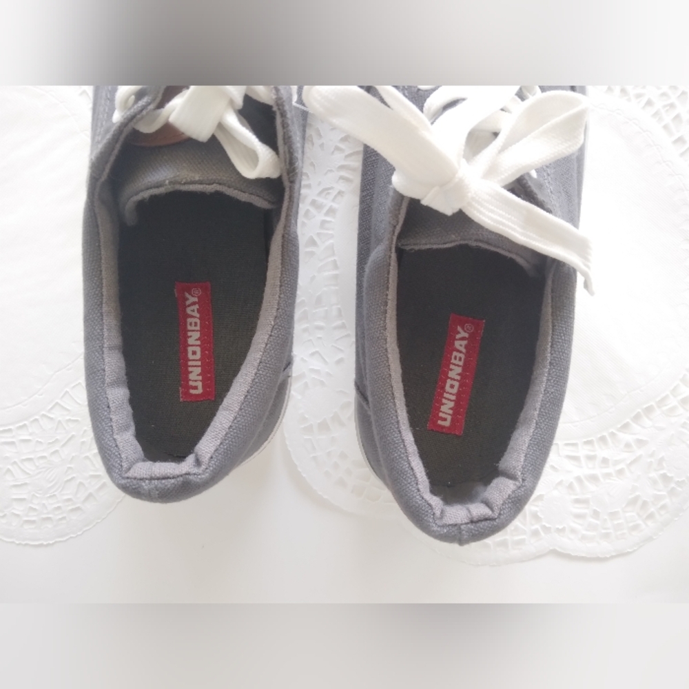 UNIONBAY boat style canvas shoes - Picture 3 of 9
